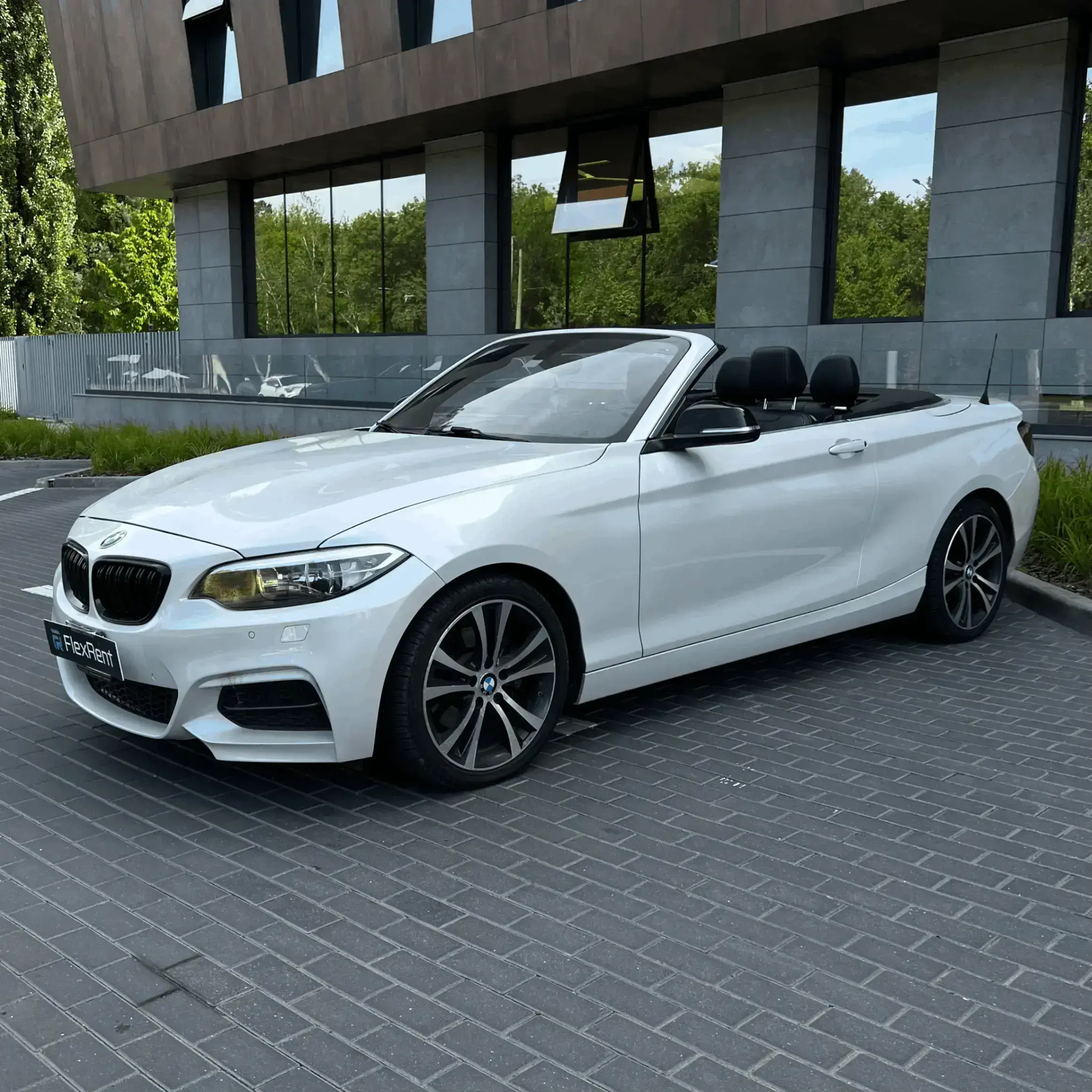 Chirie BMW 228 Cabrio